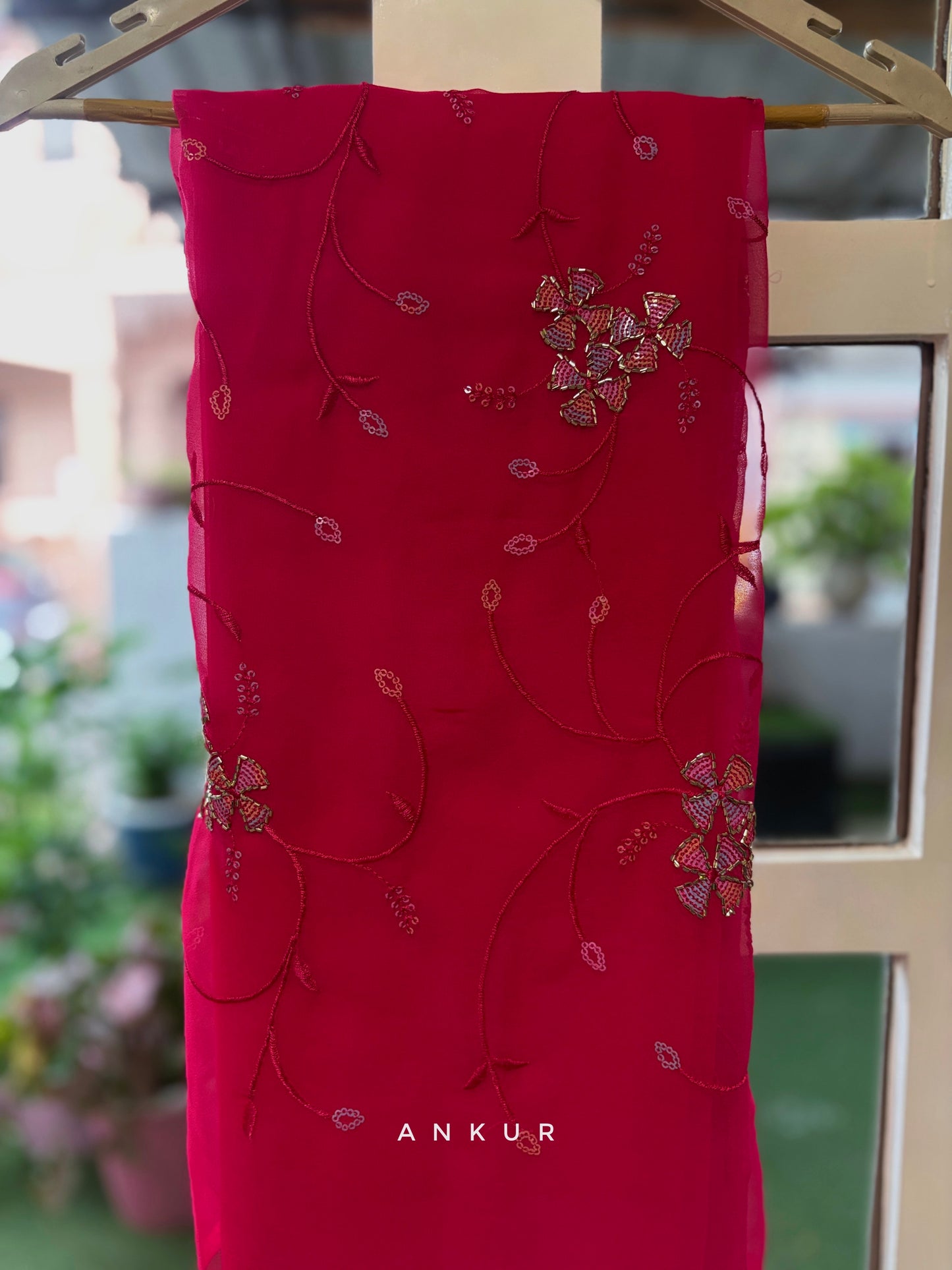 Rose Scarlet Spark Suhani