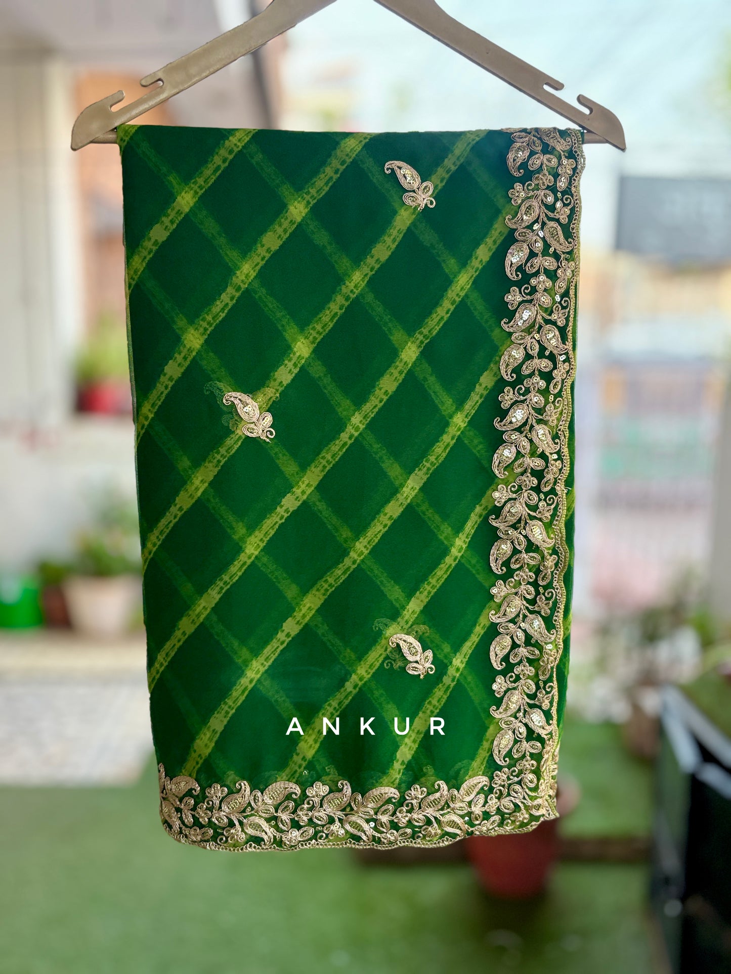 Queen Green Lehriya Zardozi Nagina