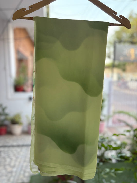 Pista Green Sparrow Brush Paint