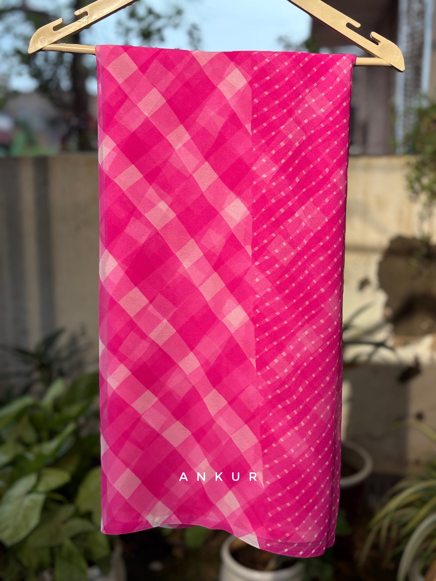 Bubble Pink Mothda x Lehriya