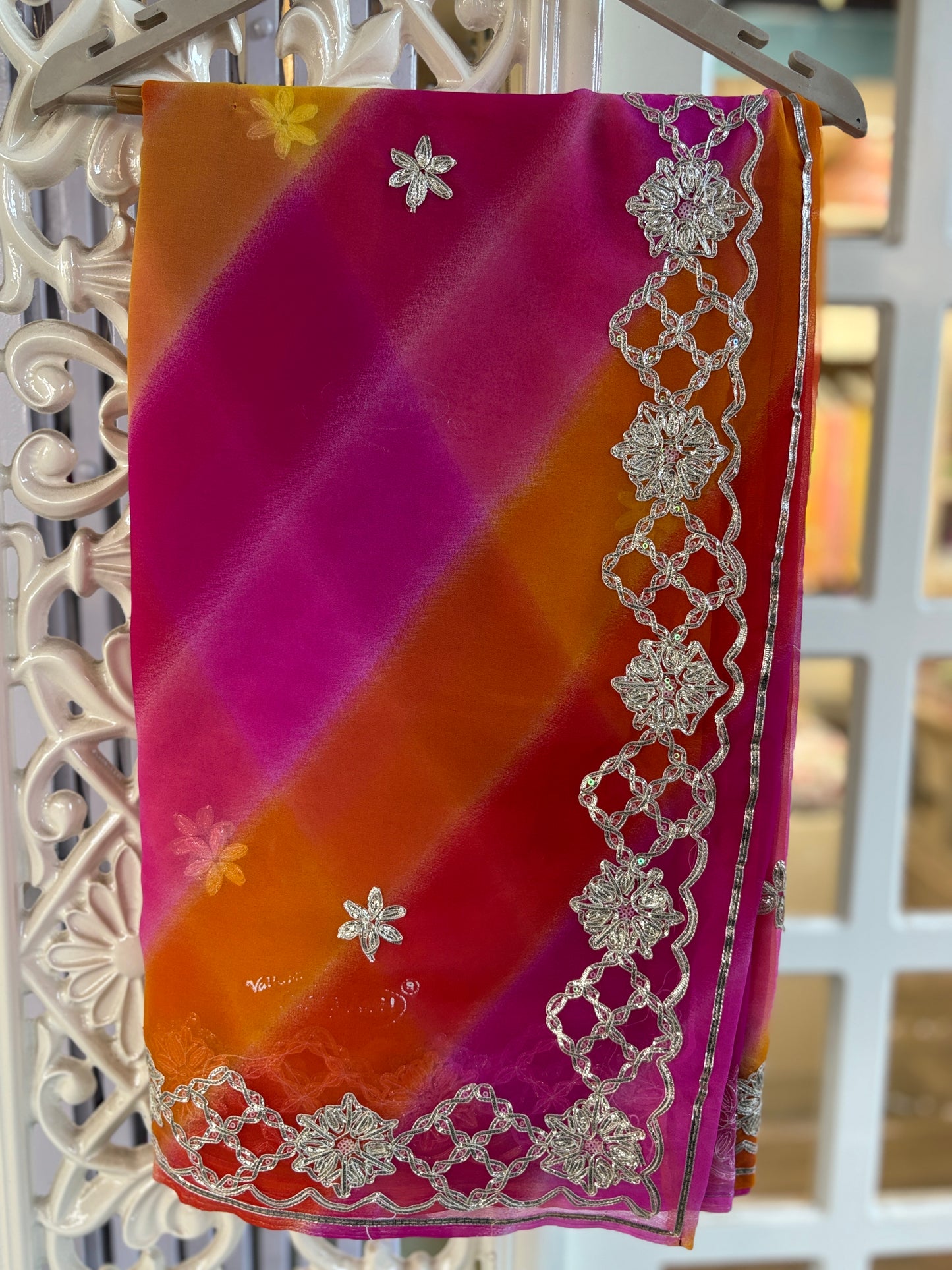 Multi Colour Marwadi Red Lehriya Gota Anvi
