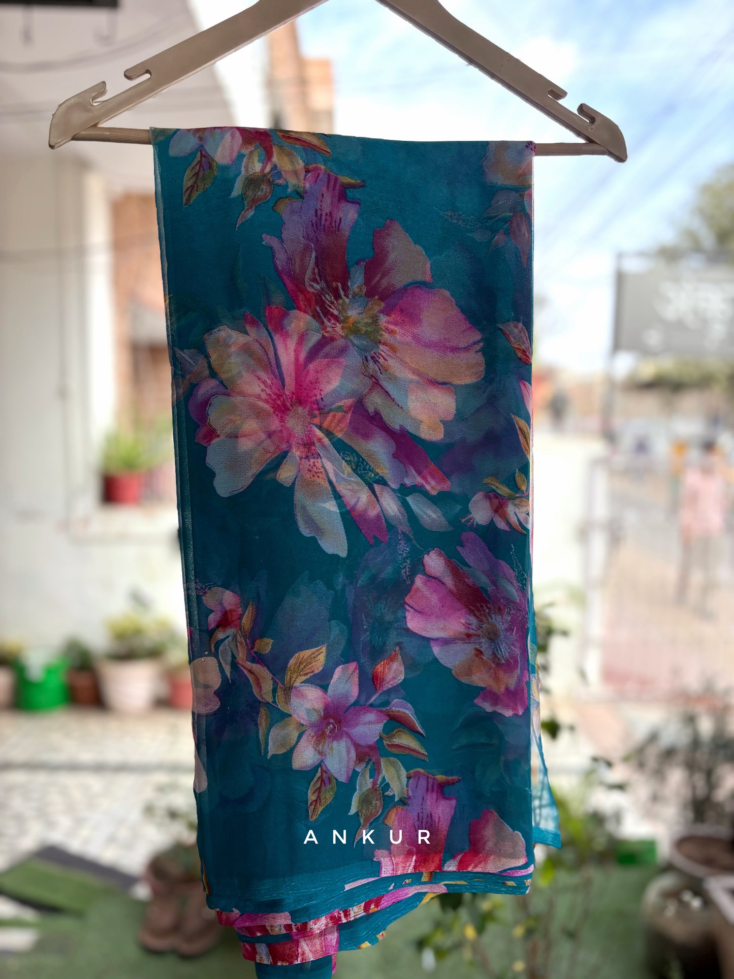 Double shaded Blue Flower Print