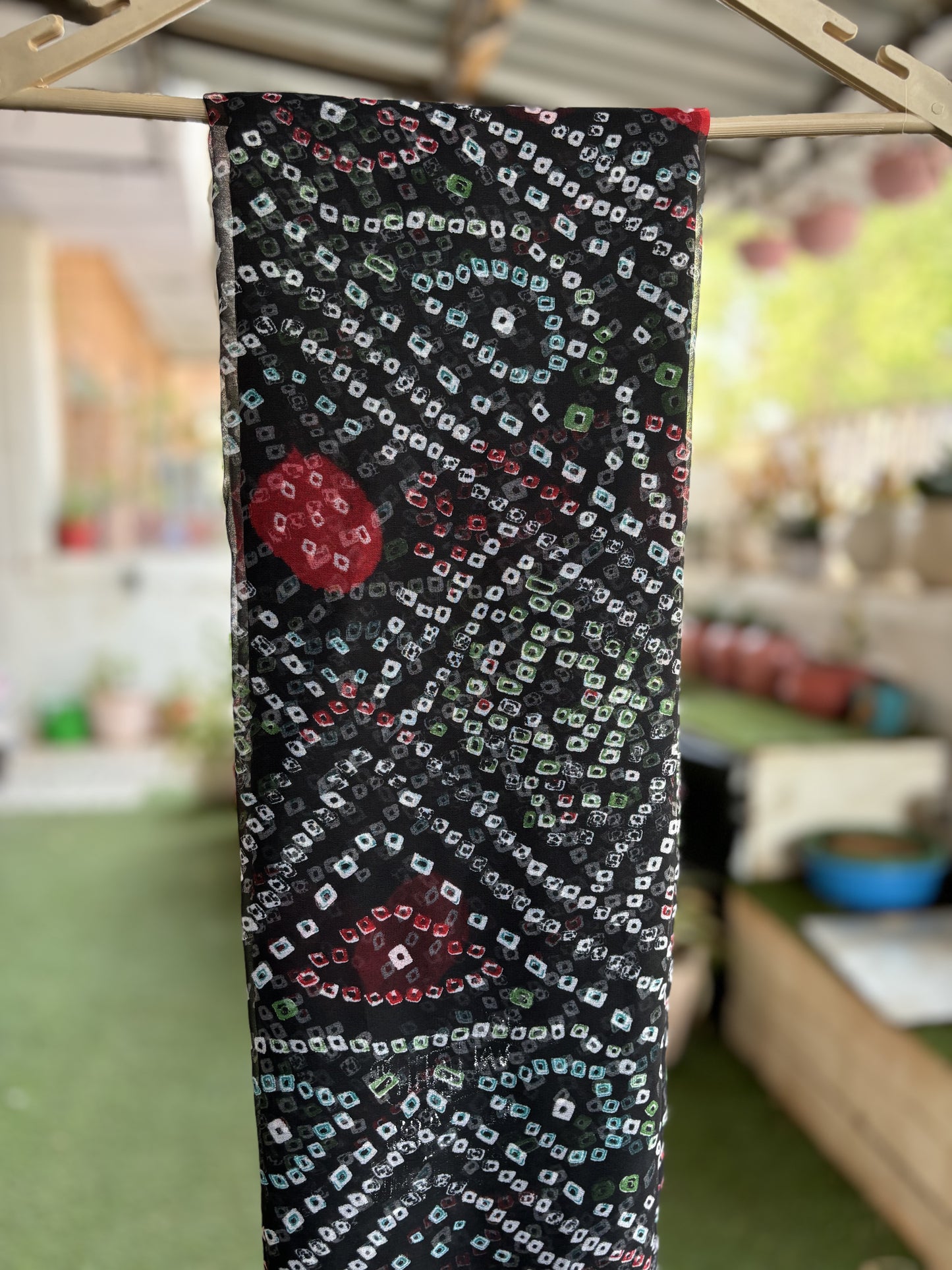 Black Bandhani Saree with Ladu