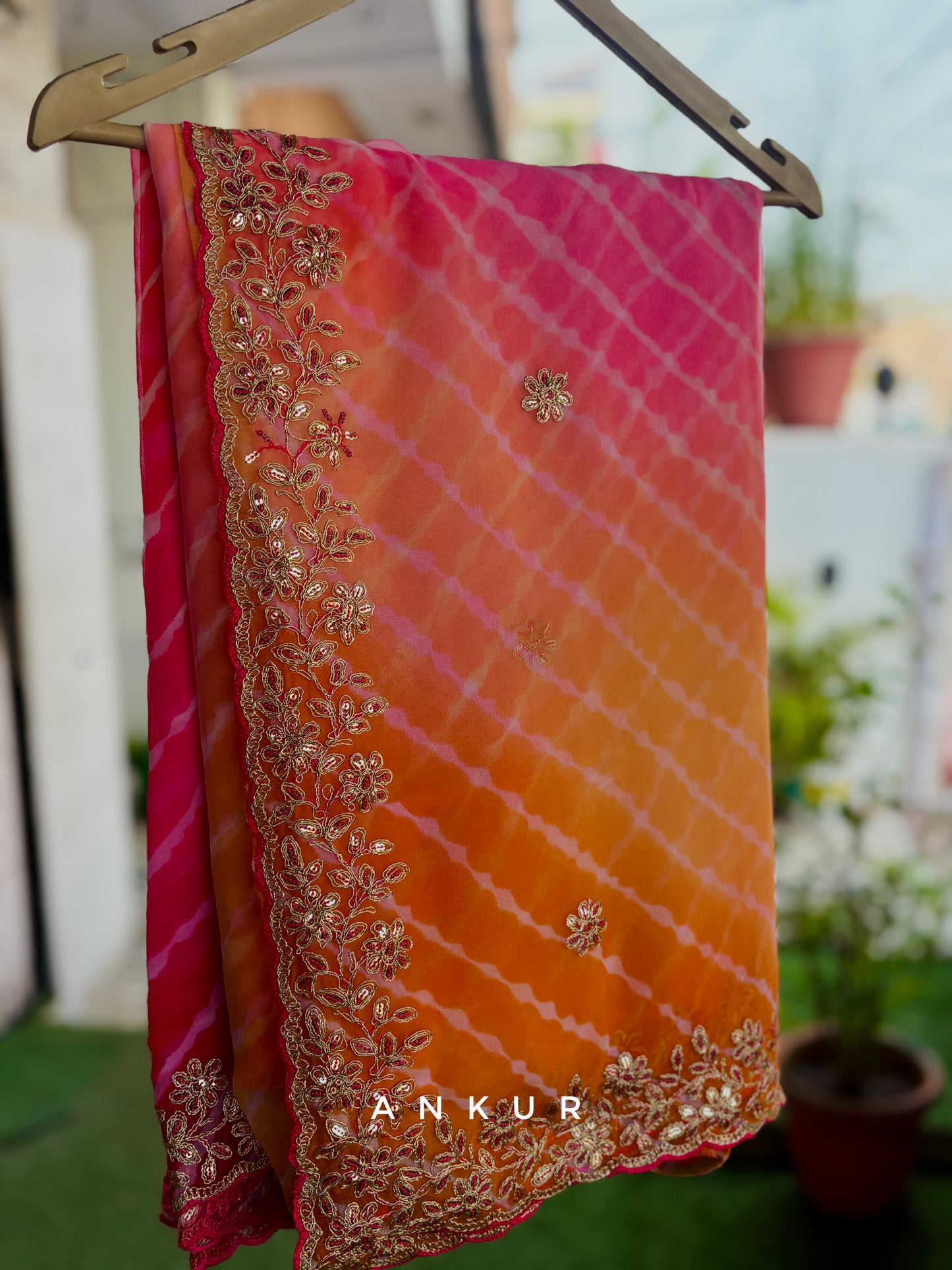 Shaded Lehriya Orange to Gulabi Nagina
