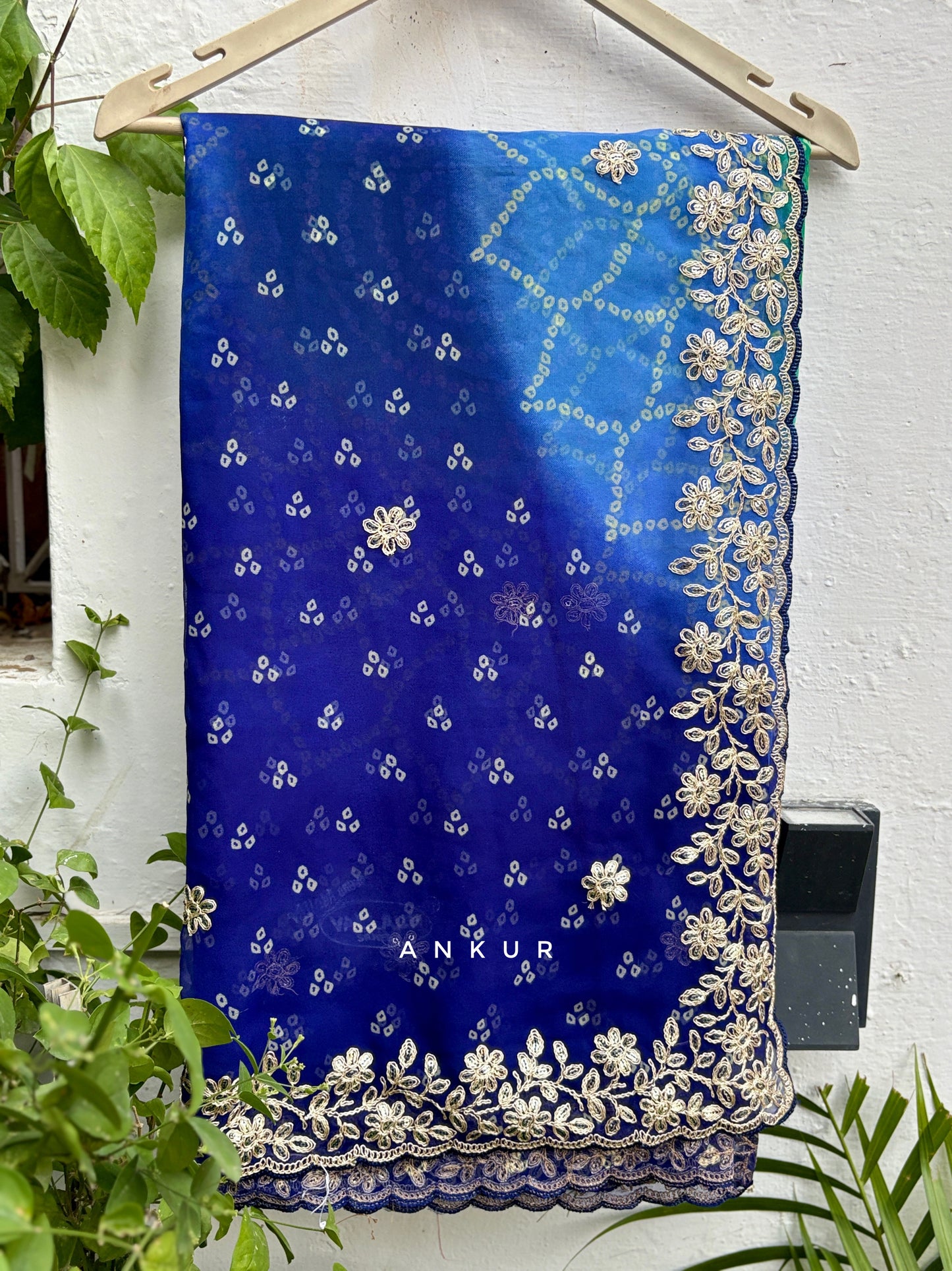 Shaded Bandhani Blue Gewar Nagina