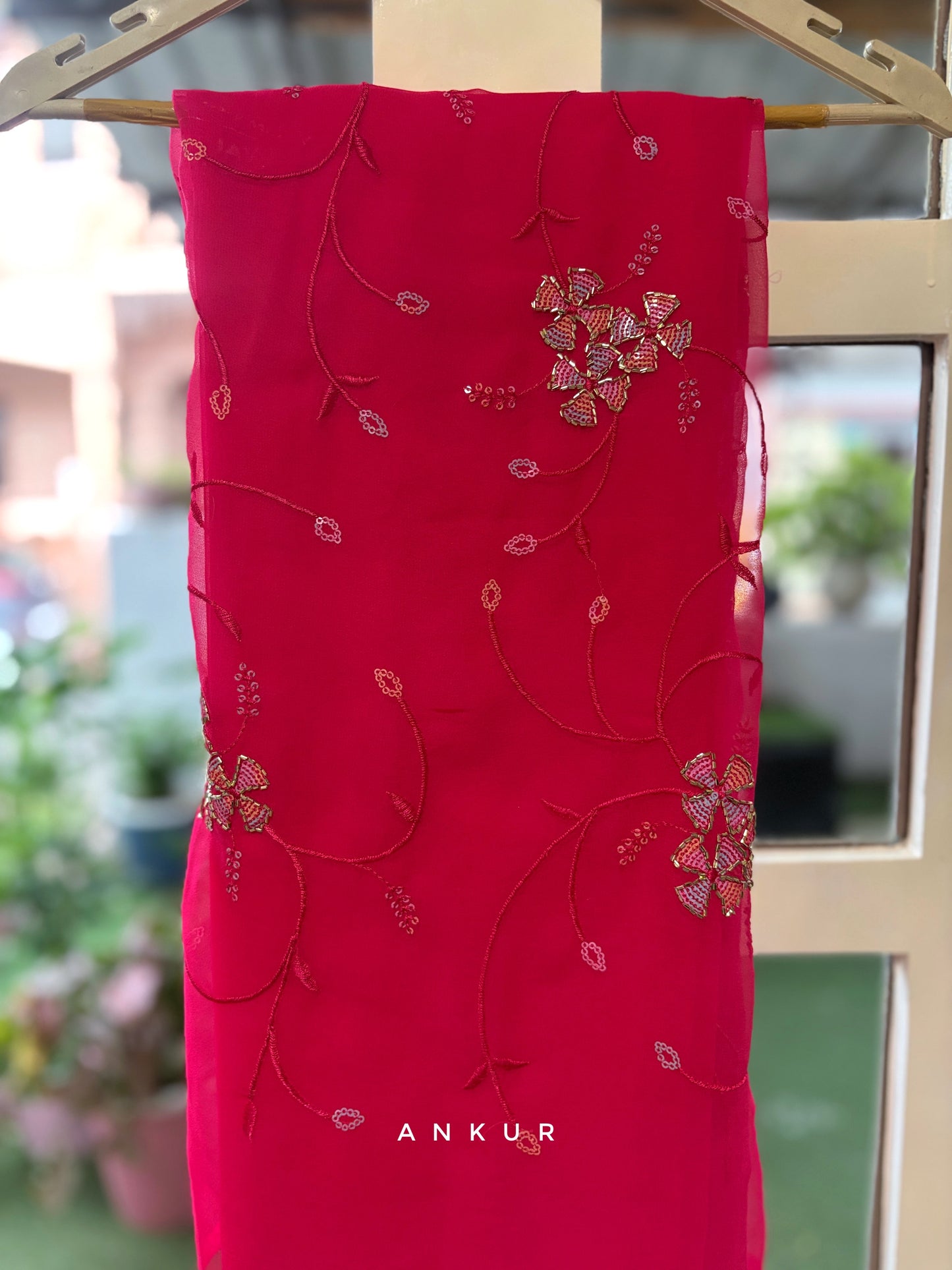 Rose Scarlet Spark Suhani