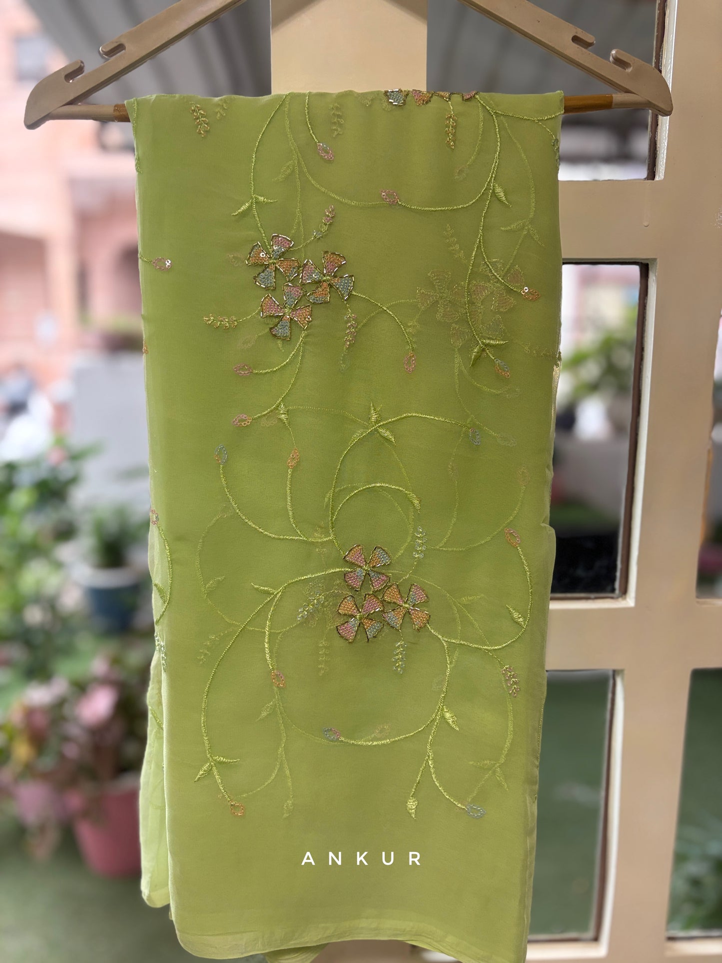 Lime Glow Delight Suhani