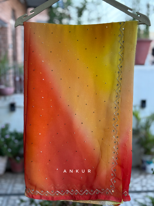 Shaded Yellow Orange Design Tipki