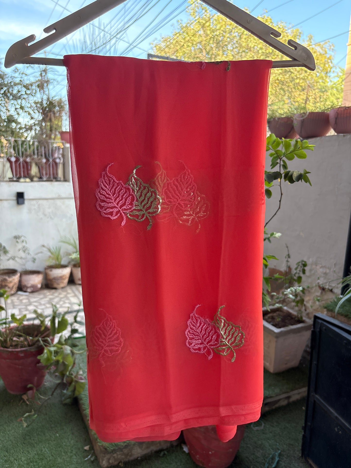 Fruity Peach double leaf design in thread work Anvi
