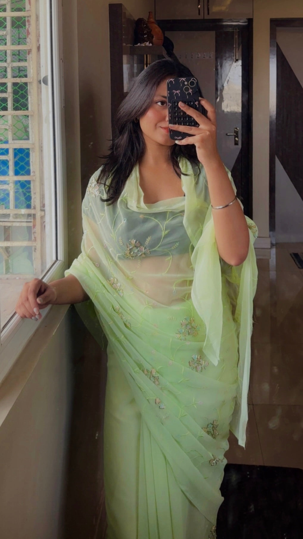 Lime Glow Delight Suhani