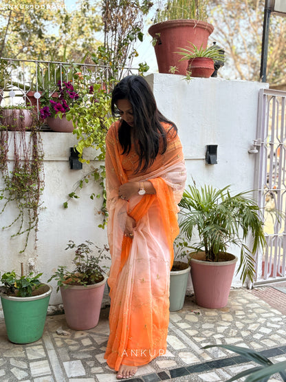 Gulnaar Peach cut dana Suhani