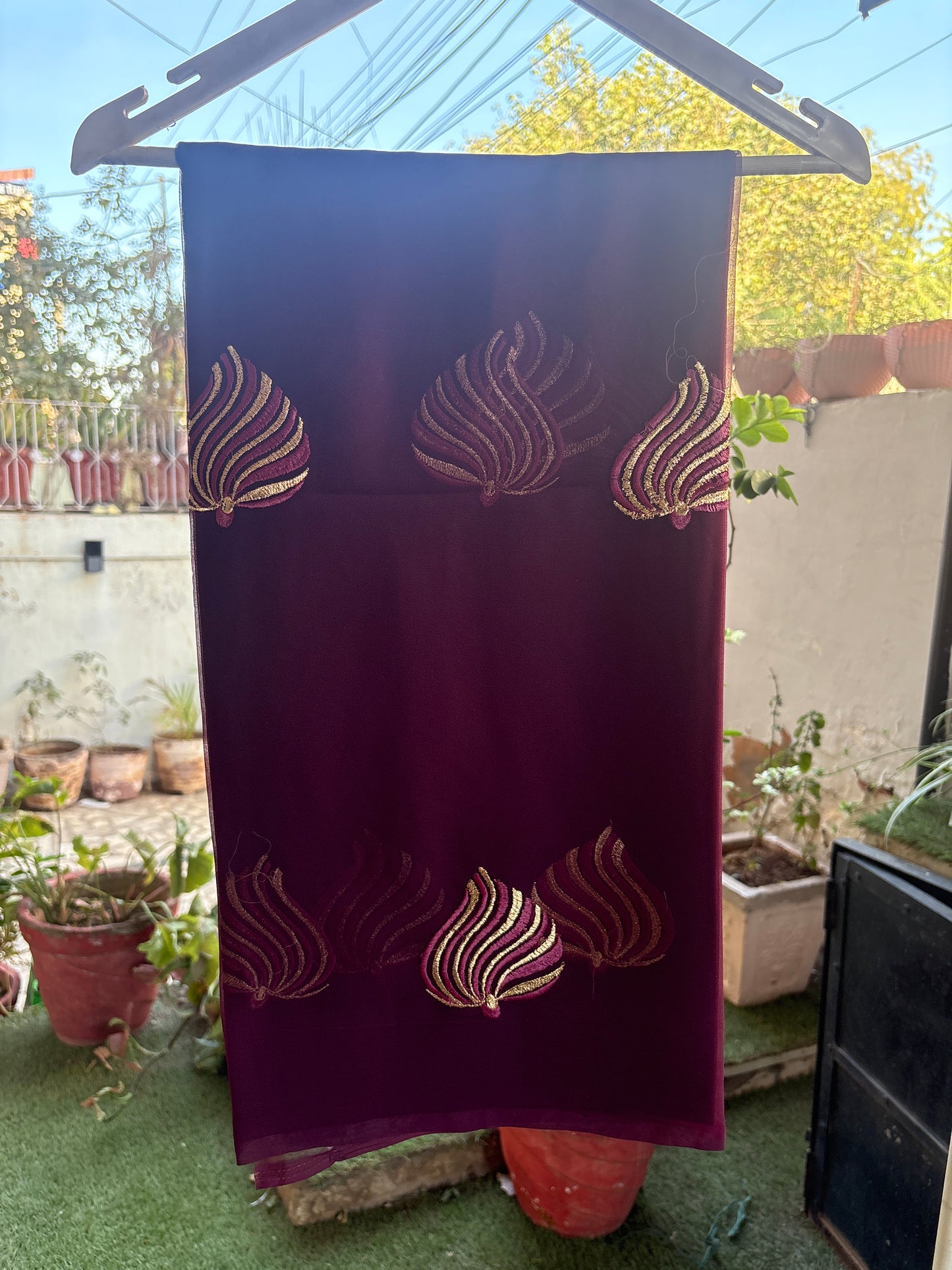 Wine leaf design in thread work Anvi