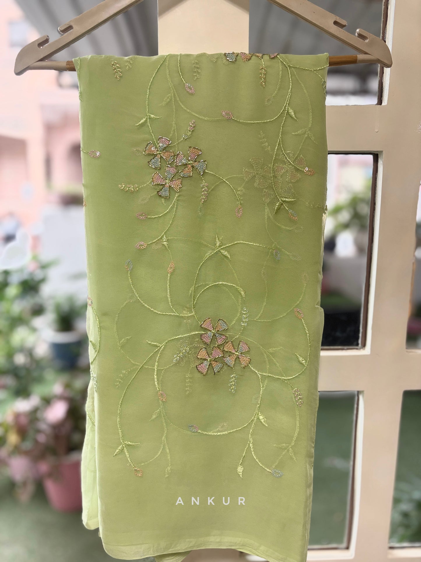 Lime Glow Delight Suhani