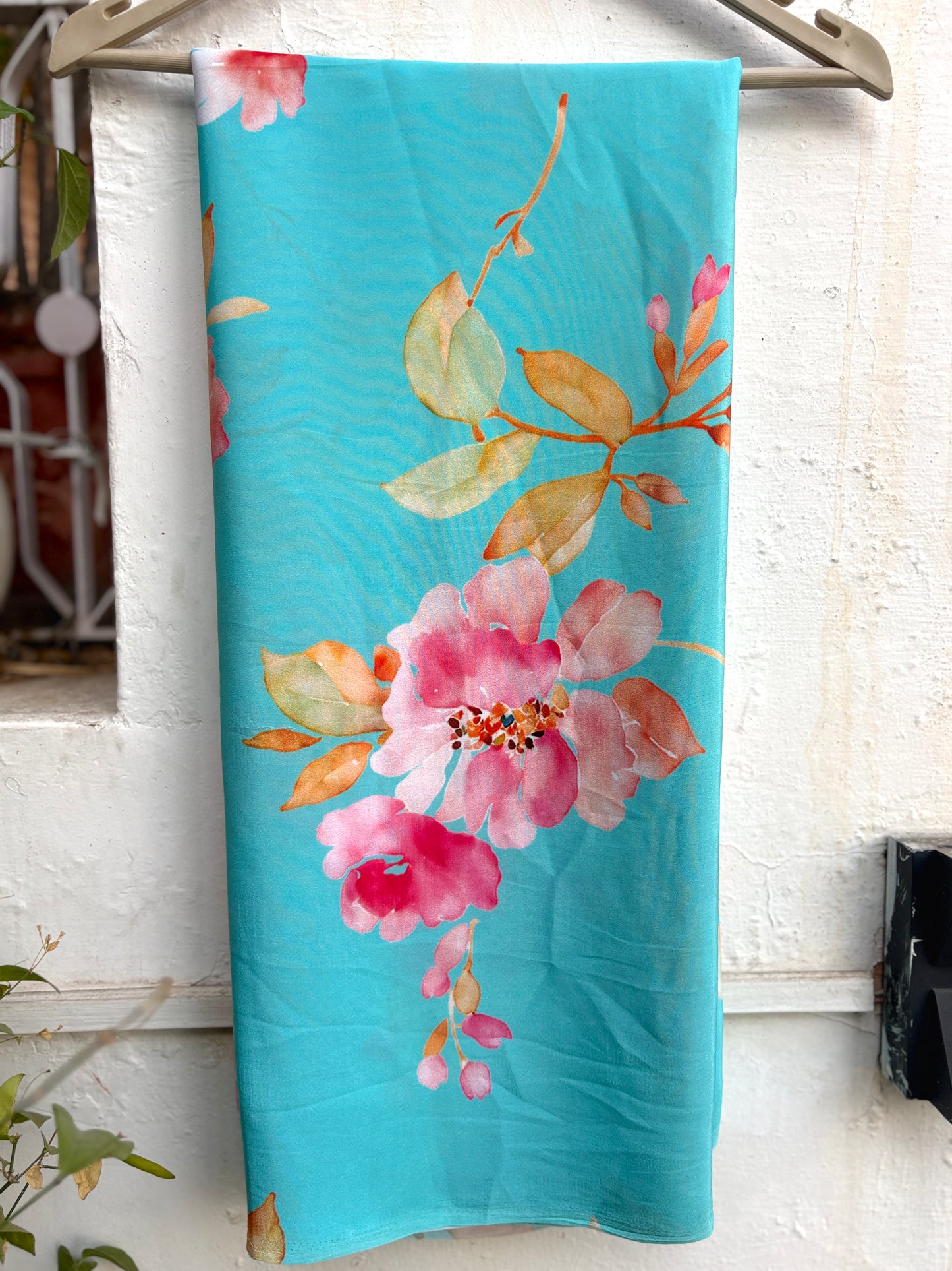 Breeze Blue Mona Beyond Silk