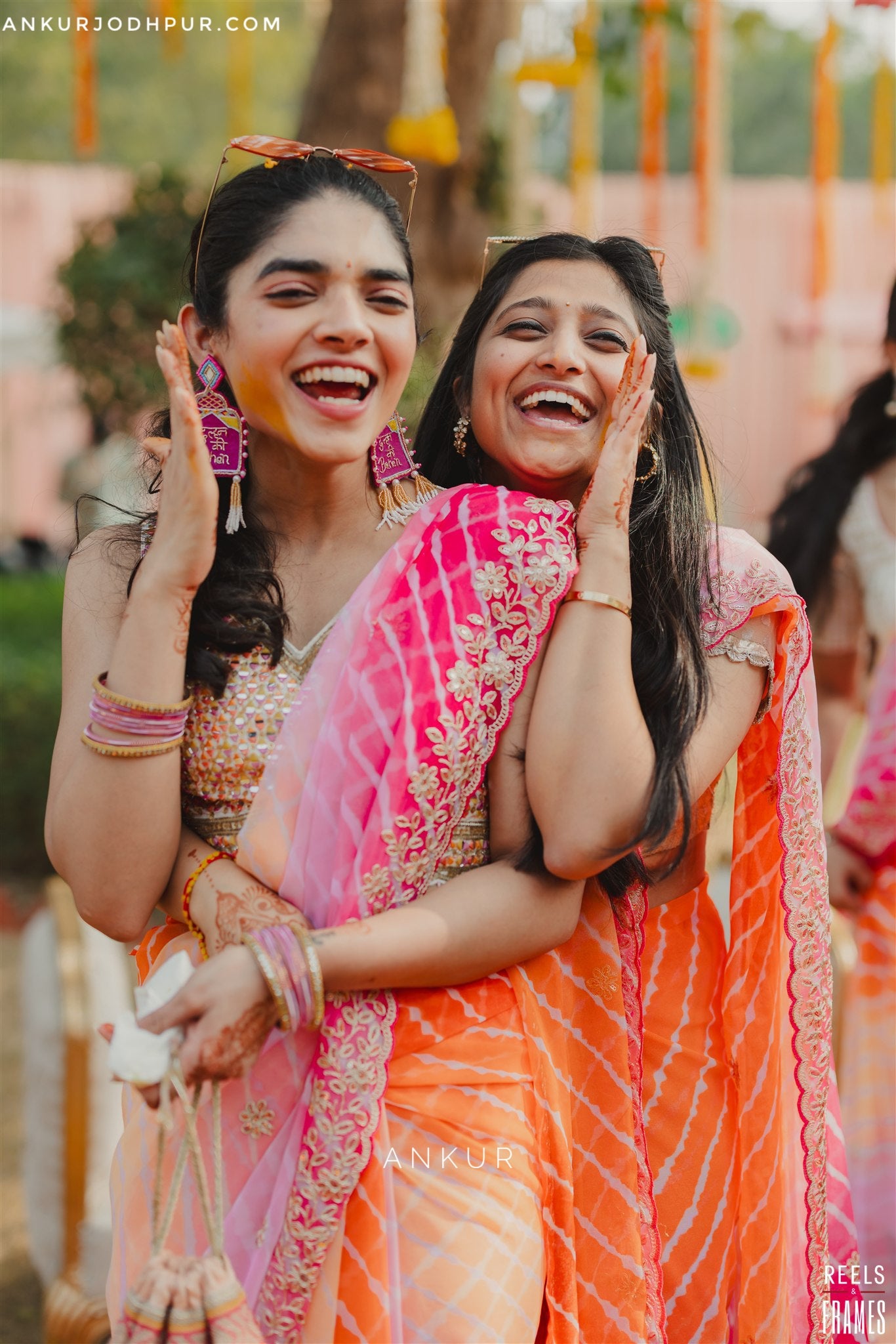 Shaded Lehriya Orange to Gulabi Nagina