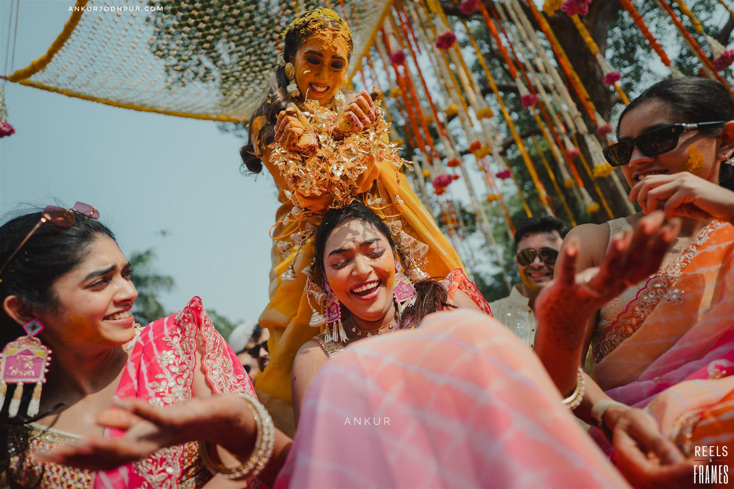 Shaded Lehriya Orange to Gulabi Nagina