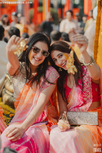 Shaded Lehriya Orange to Gulabi Nagina