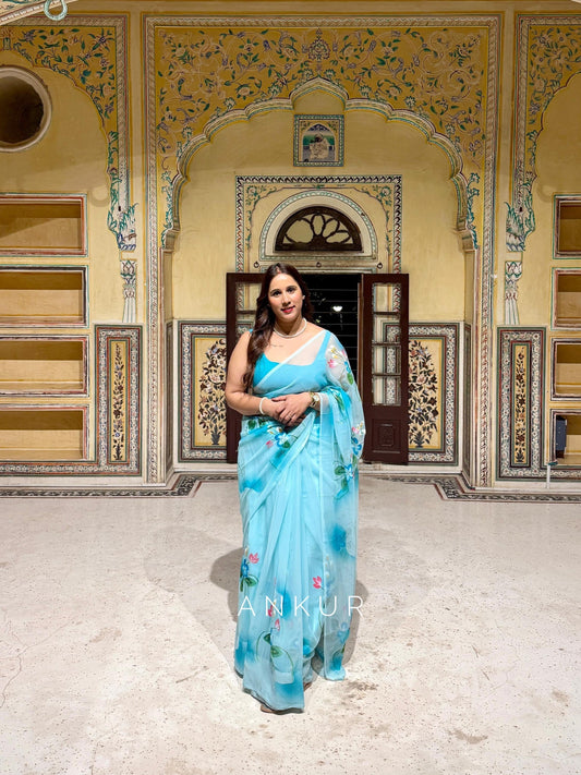 Sky Blue Flower Brush Paint